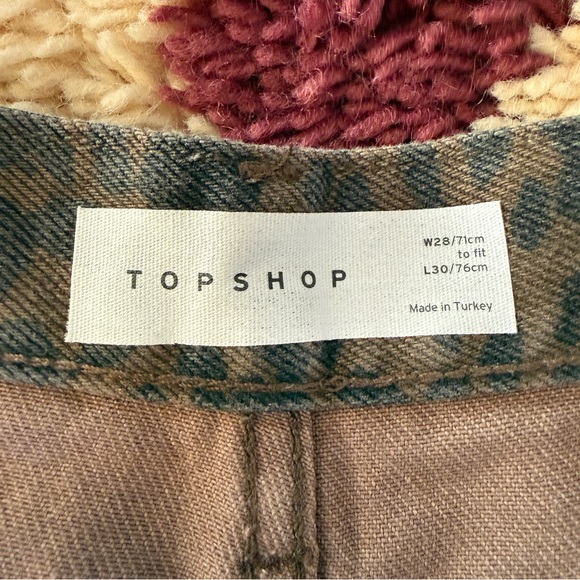 Topshop Leopard High Waist Jeans, sz 28 - Picture 3 of 7
